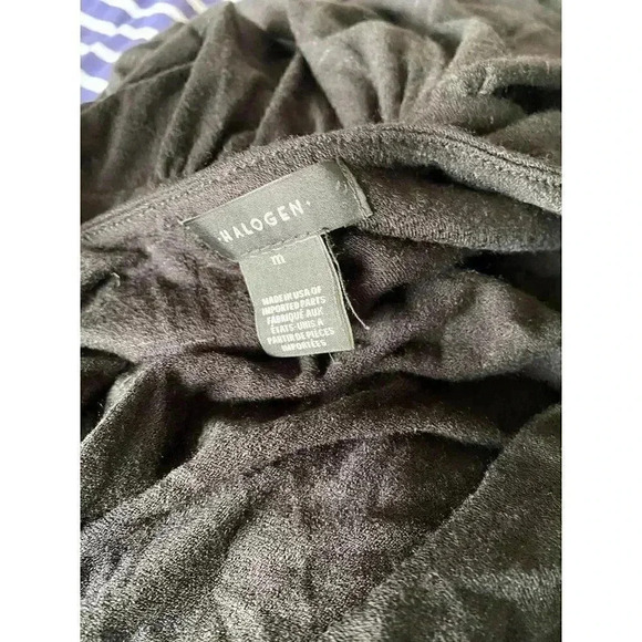 3/$25 Bundle of  Women's  Tee shirt-size M - Picture 9 of 10